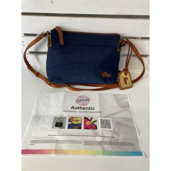 DOONEY & BOURKE SMAL NAVY NYLON BROWN LEATHER CROSSBODY BAG - Picture 1 of 13